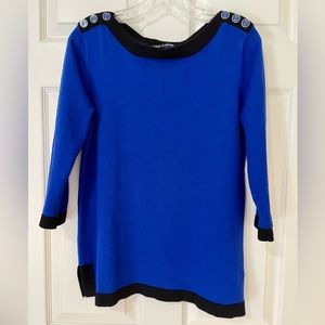 Cable & Gauge royal blue top
